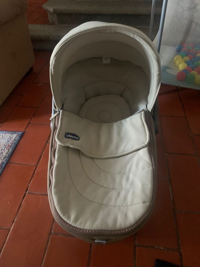 Carro de bebé completo