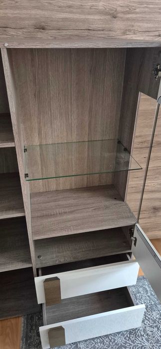 Witryna komoda biała + drzewo bdb stan