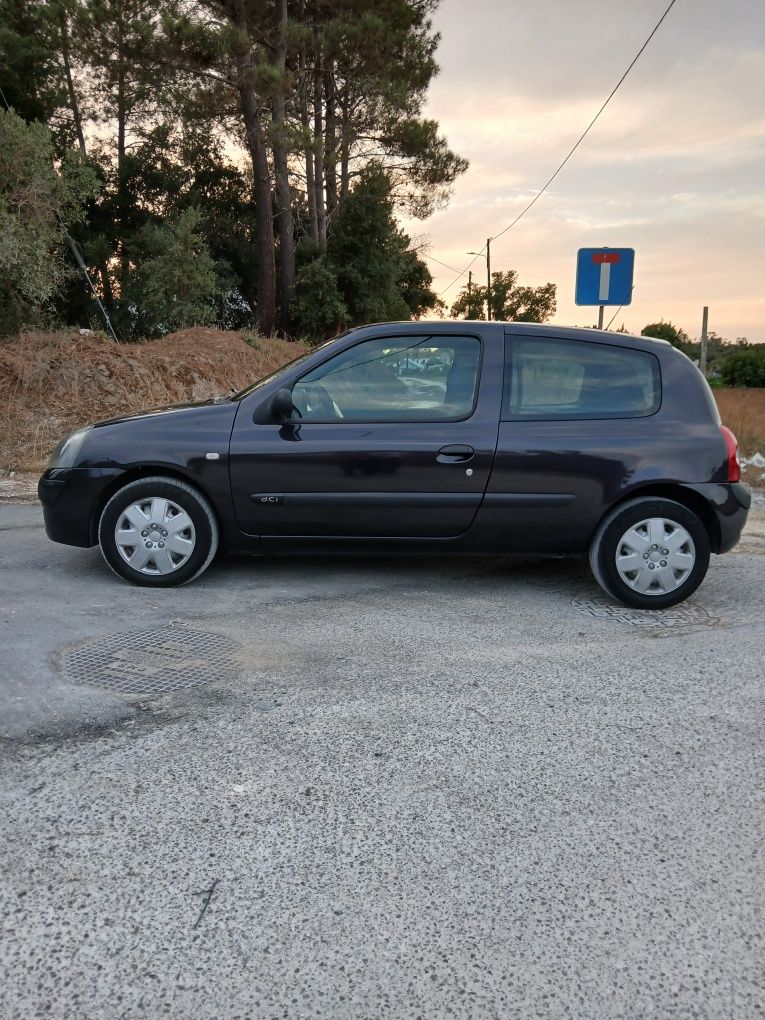 Renaul clio de 2006 1.5 dci estimado