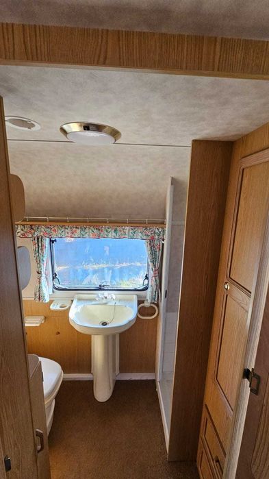 Caravana Inglesa Avondale Dark 515-4