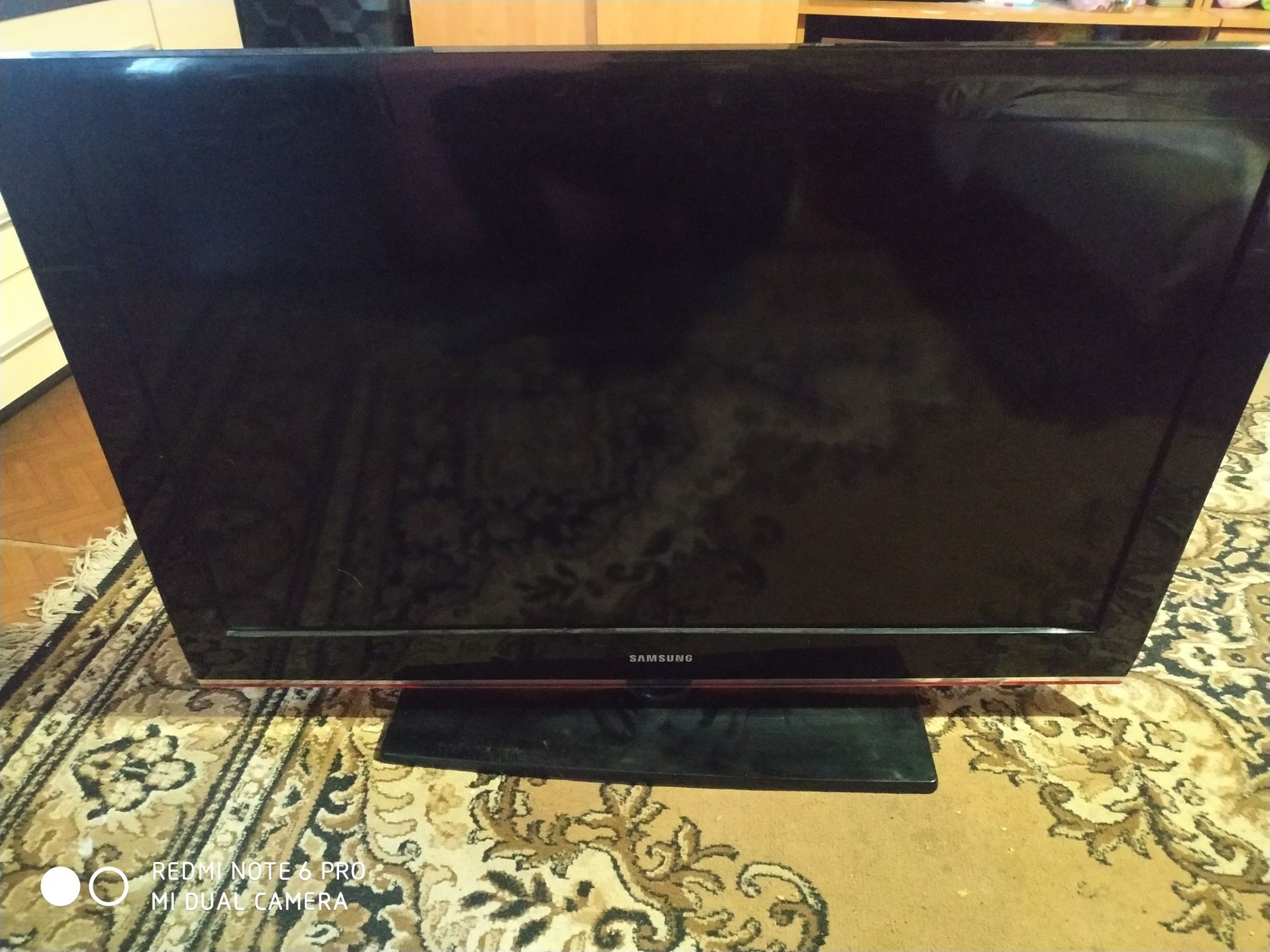 Продам плазменный телевизор Samsung model :le40b530p7w