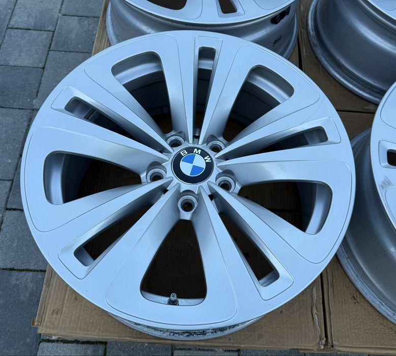 Oryginalne felgi Bmw 18’ F10 F11 F12 X1 X3 X4 F30 E60 5x120 et30 8J
