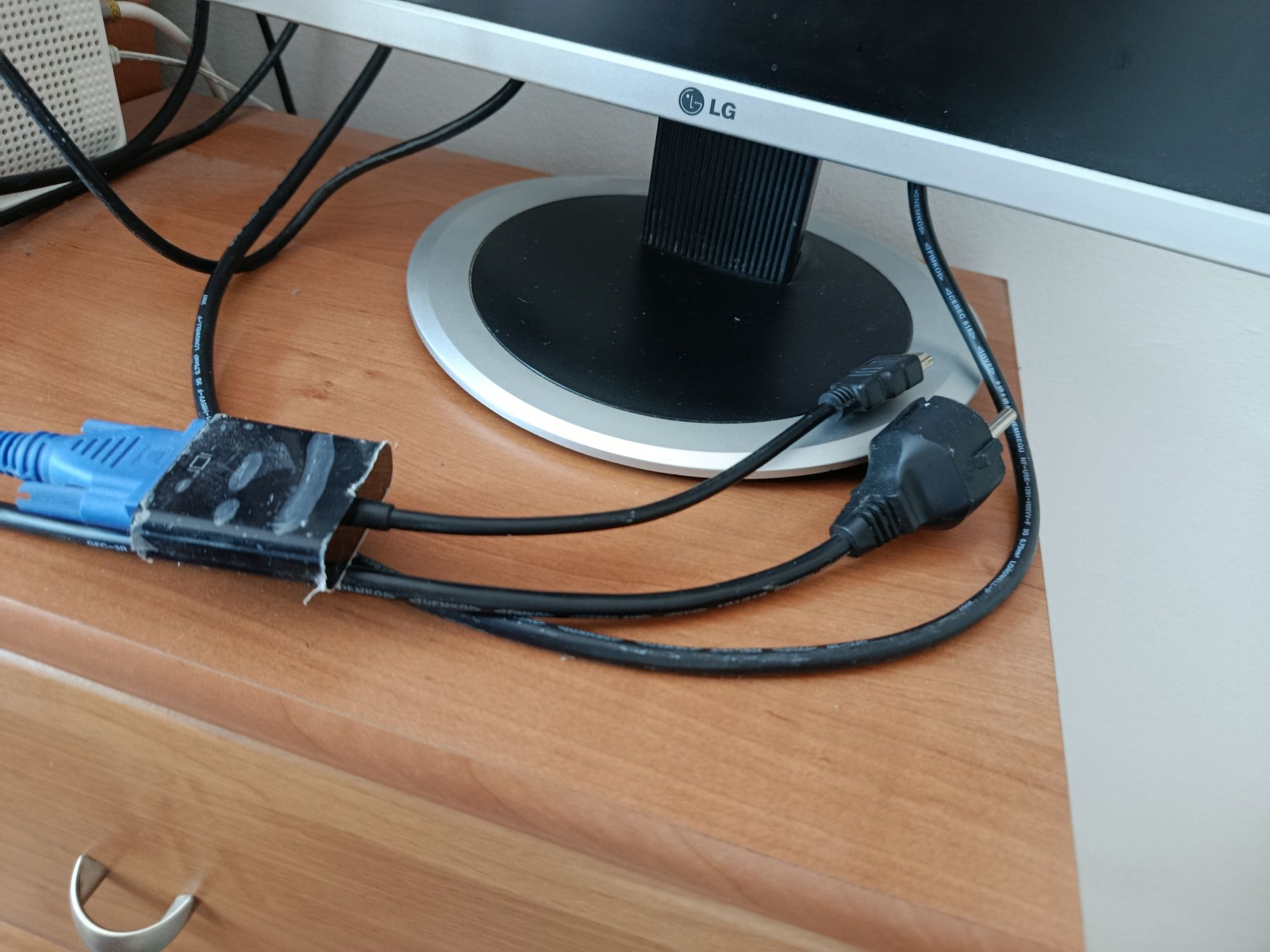 Monitor LG flatron