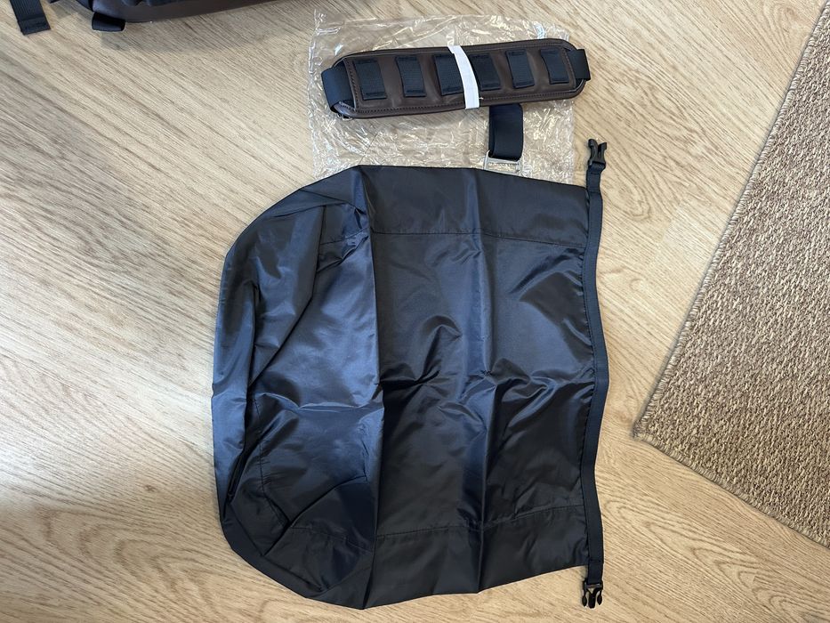 Vendo bolsa lateral SW-Motech Legend Gear LC2, com capacidade de 13,5L
