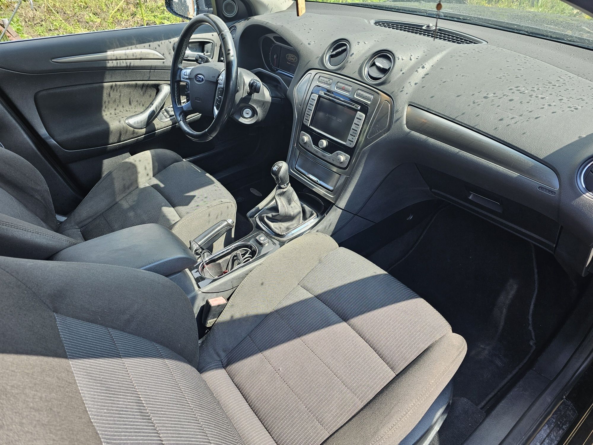 Ford mondeo mk4 titanium