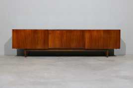 Aparador nórdico em pau santo | Nordic Design | Rosewood