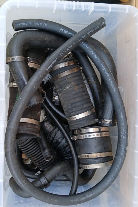 Volvo Penta 5.0 GXI-E com todos os acessórios