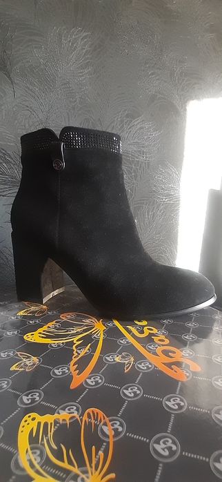 Черевики жіночі  37рр 24см