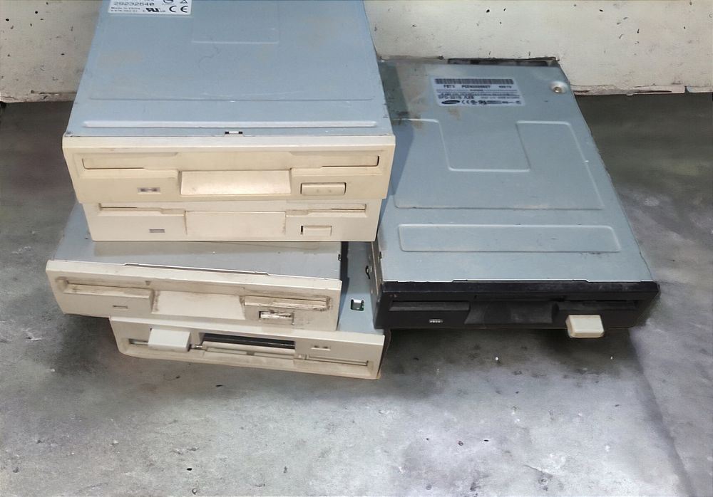 Флопи диски  для компьютера