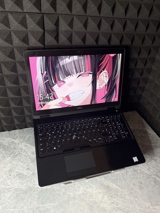 Ігровий Ноутбук DELL / NVIDIA MX130 / intel i5-8400H / DDR4 8GB