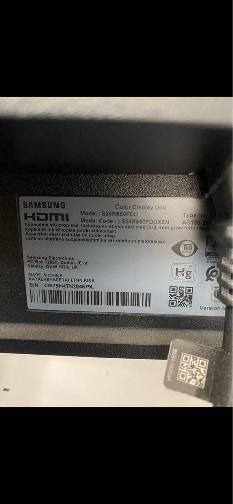 Monitor bezbramkowy Samsung LED 24" LS24R650FDUXEN kamerka savio