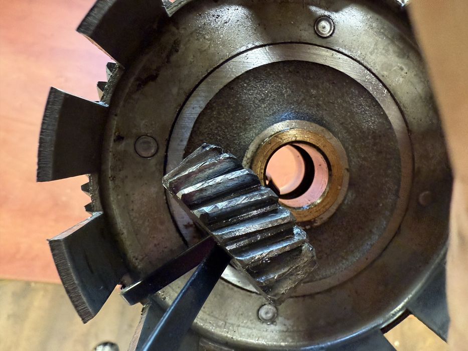 Kosz sprzęgłowy Simson S51 SR50 S53 Schwalbe KR51/2 org DDR wysyłka