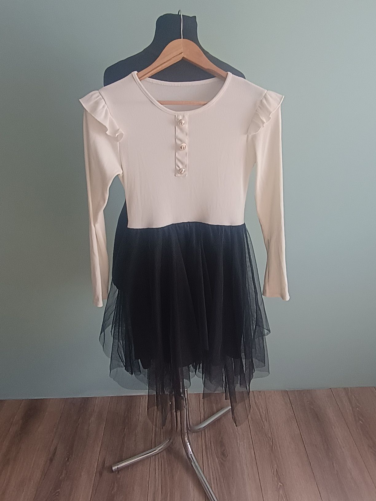Galowa elegancka sukienka 158