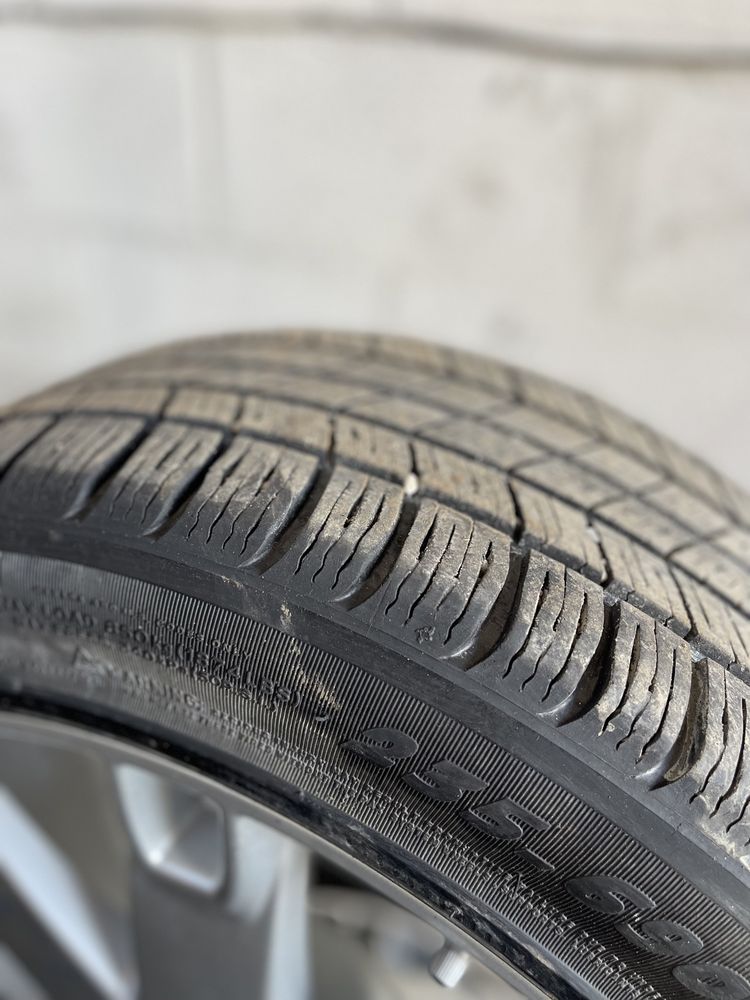 Комплект коліс Michelin Alpin 235.690.R500 A102H