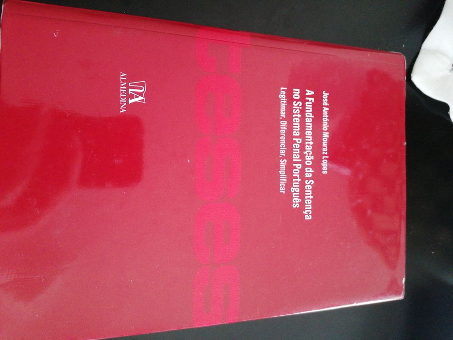 Livros de  direito penal - vários