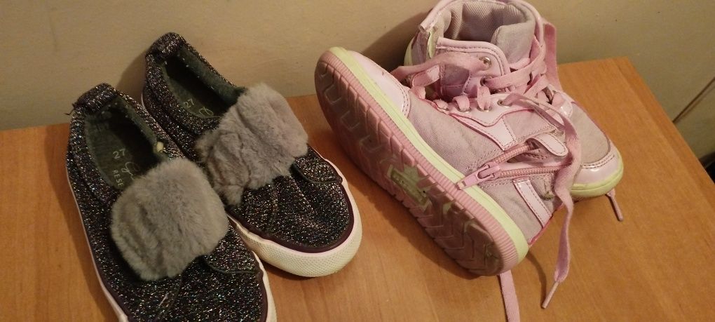 Buty dla dziewczynki na wiosnę po 10 zł ! Stan b dobry rozm 25 różowe