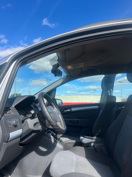 Opel Zafira (7 lugares)