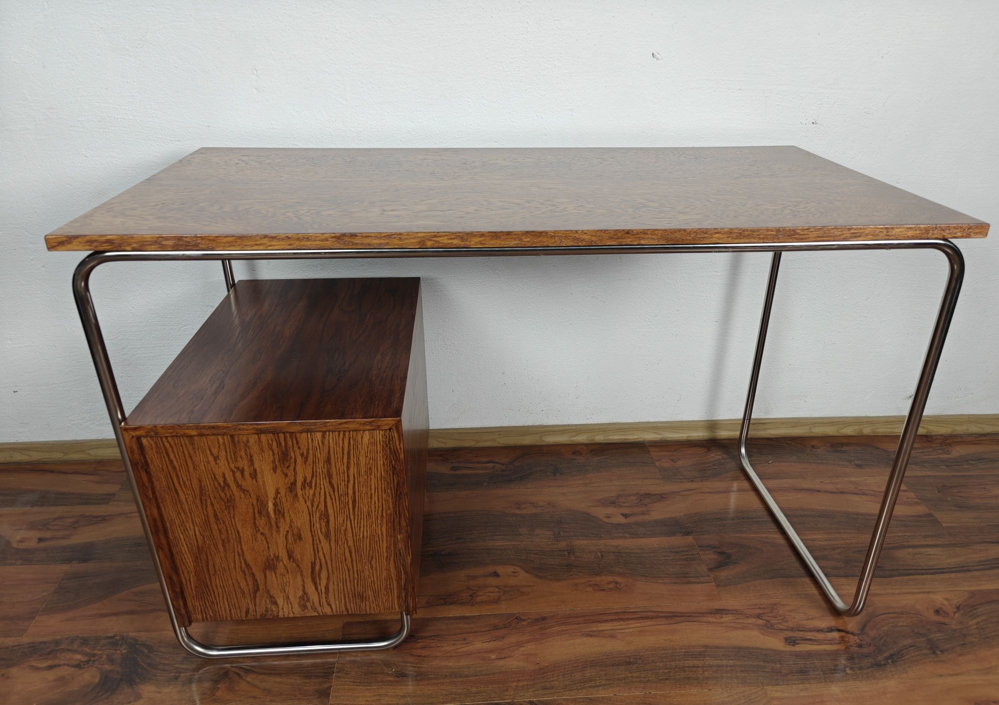 BIURKO Chrom Dąb ciemny brąz Bauhaus Art Deco 
Biurko w stylu Bauhaus.
