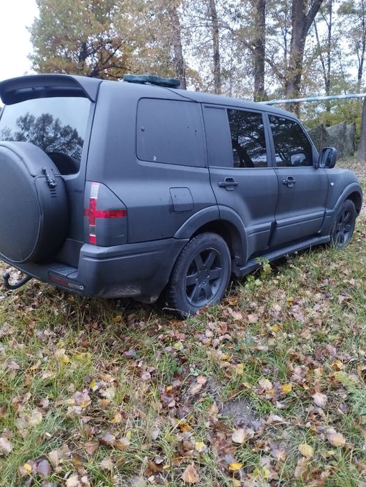 Mitsubishi pajero wagon 2004 року 3.2 дизель автомат