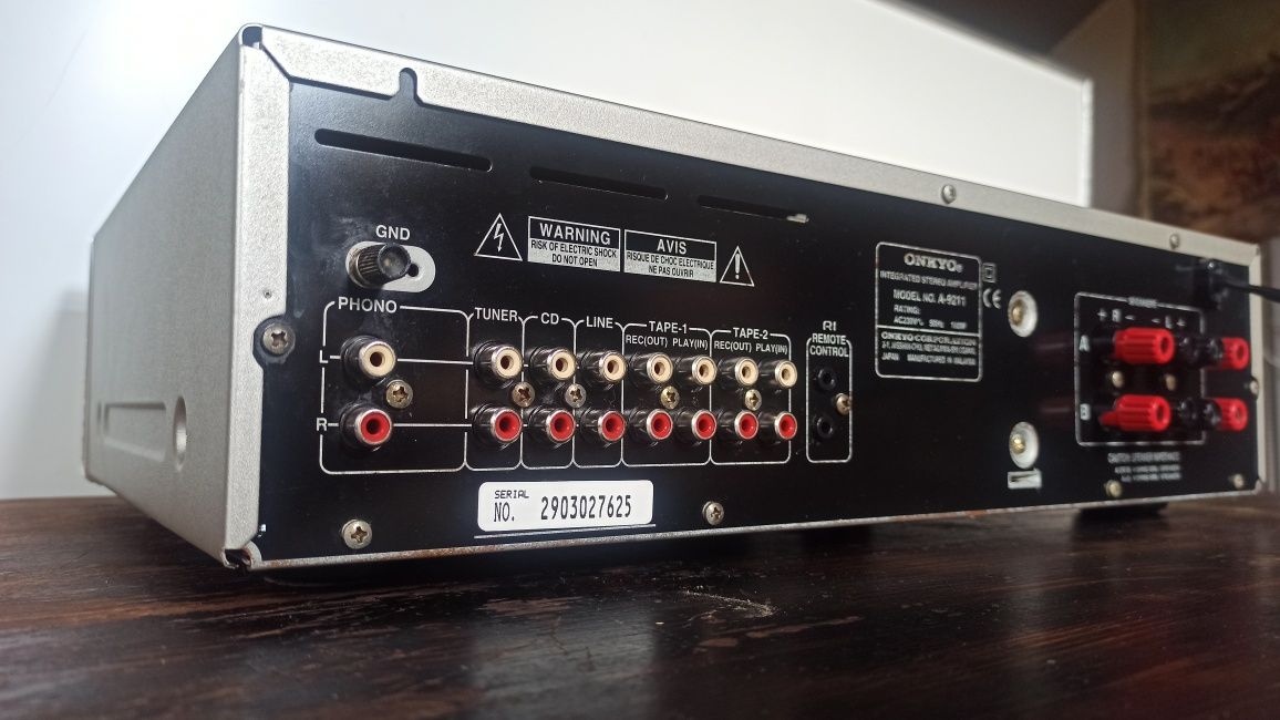 Wzmacniacz ONKYO A-9511 wysokiej klasy