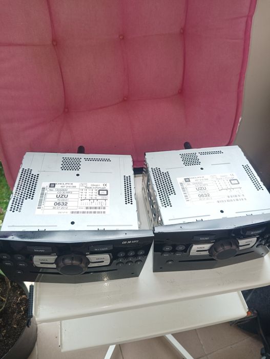 Radio CD samochodowe