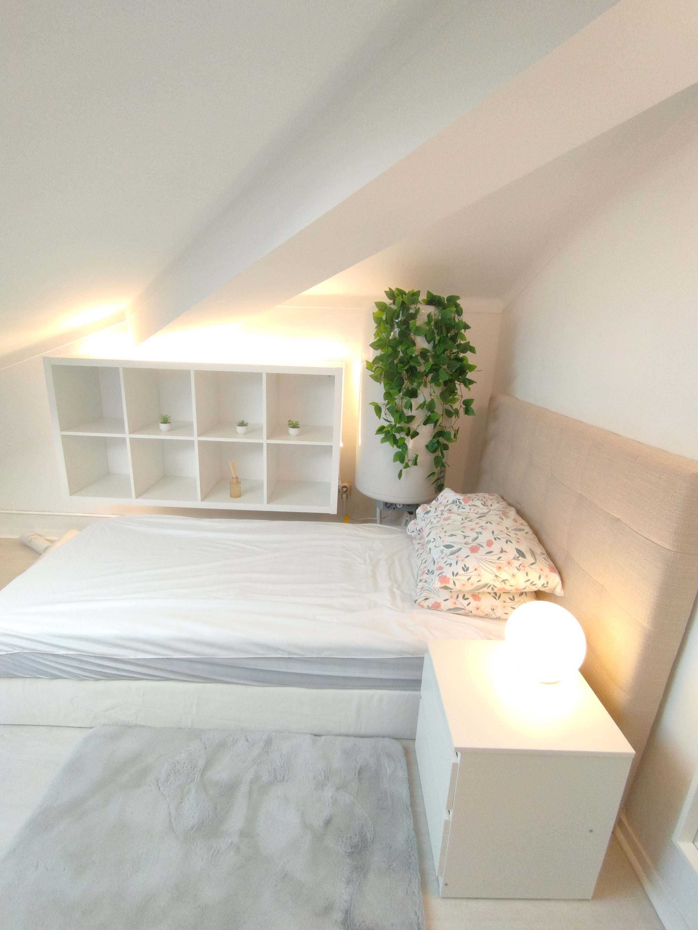 Sommier em madeira 200x90 e com capa