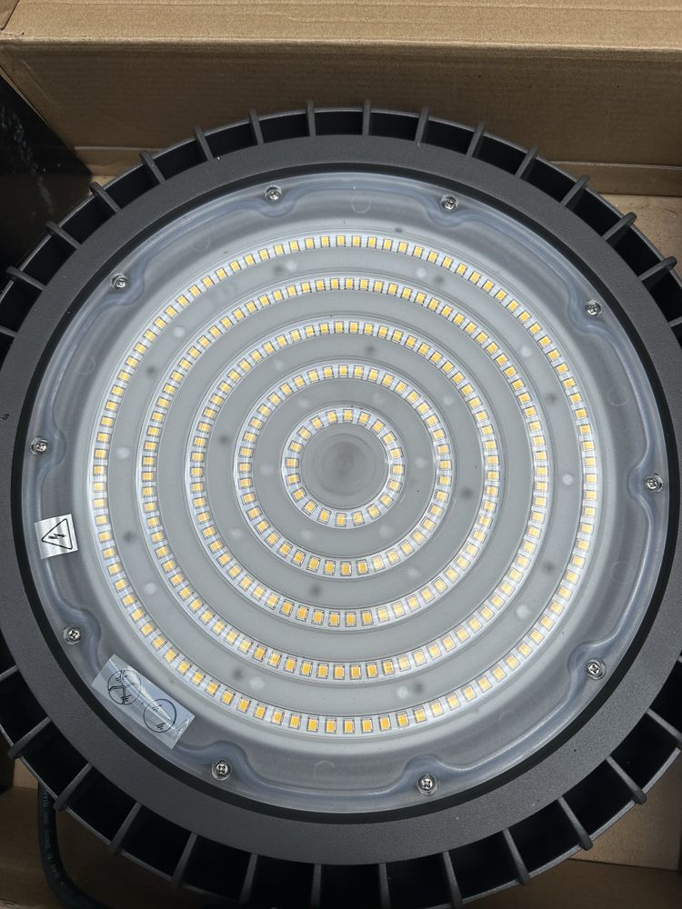 Lampa zewnętrzna