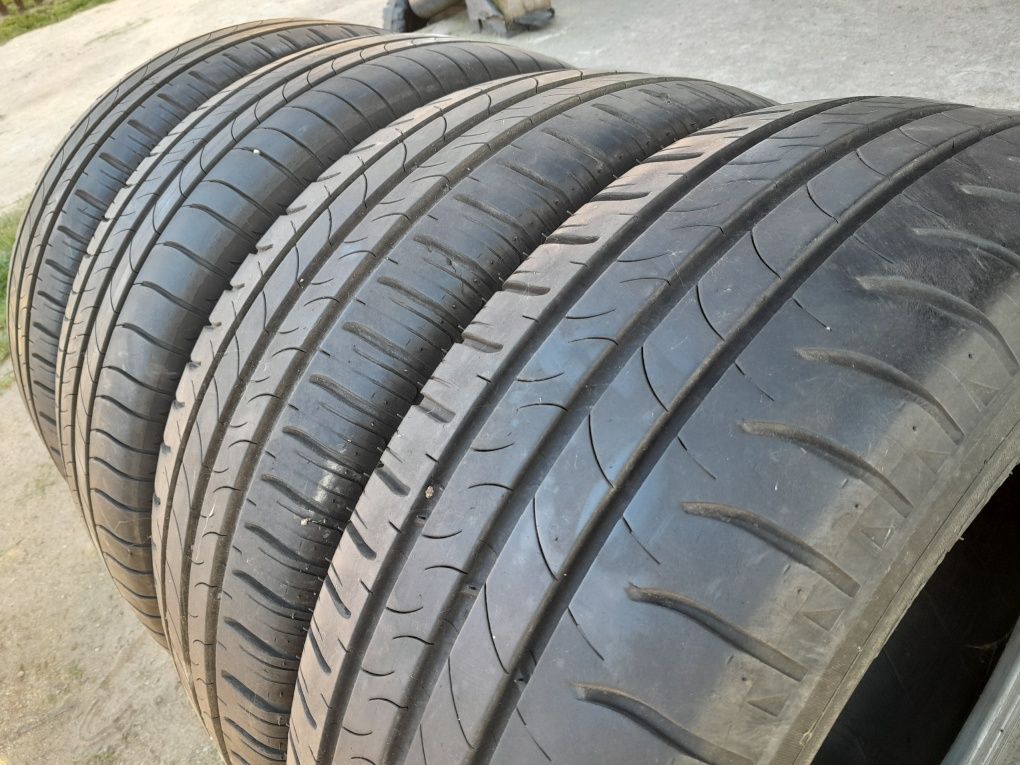 Opony letnie 215/60R16