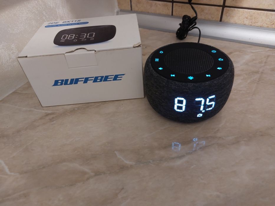 Radio, budzik ,lampka