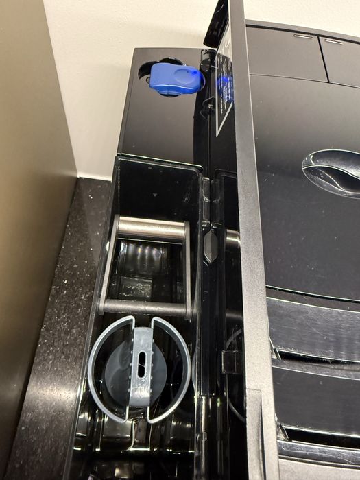 Ekspres do kawy Jura S8 (EA) Piano black