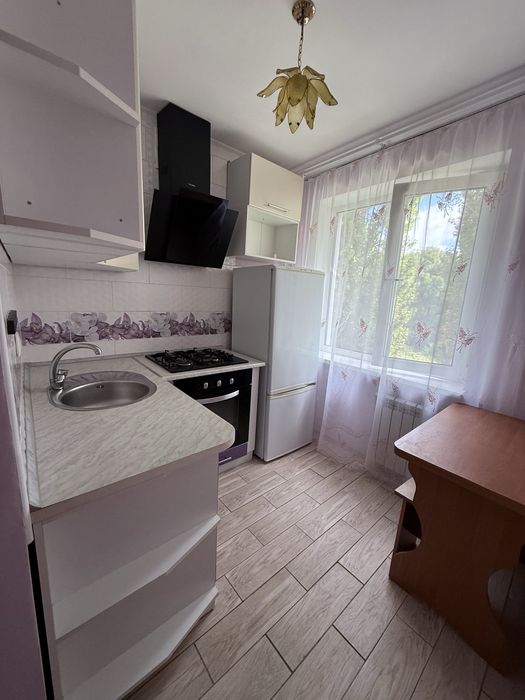 Продаж 1 кімнатної на Молодіжному