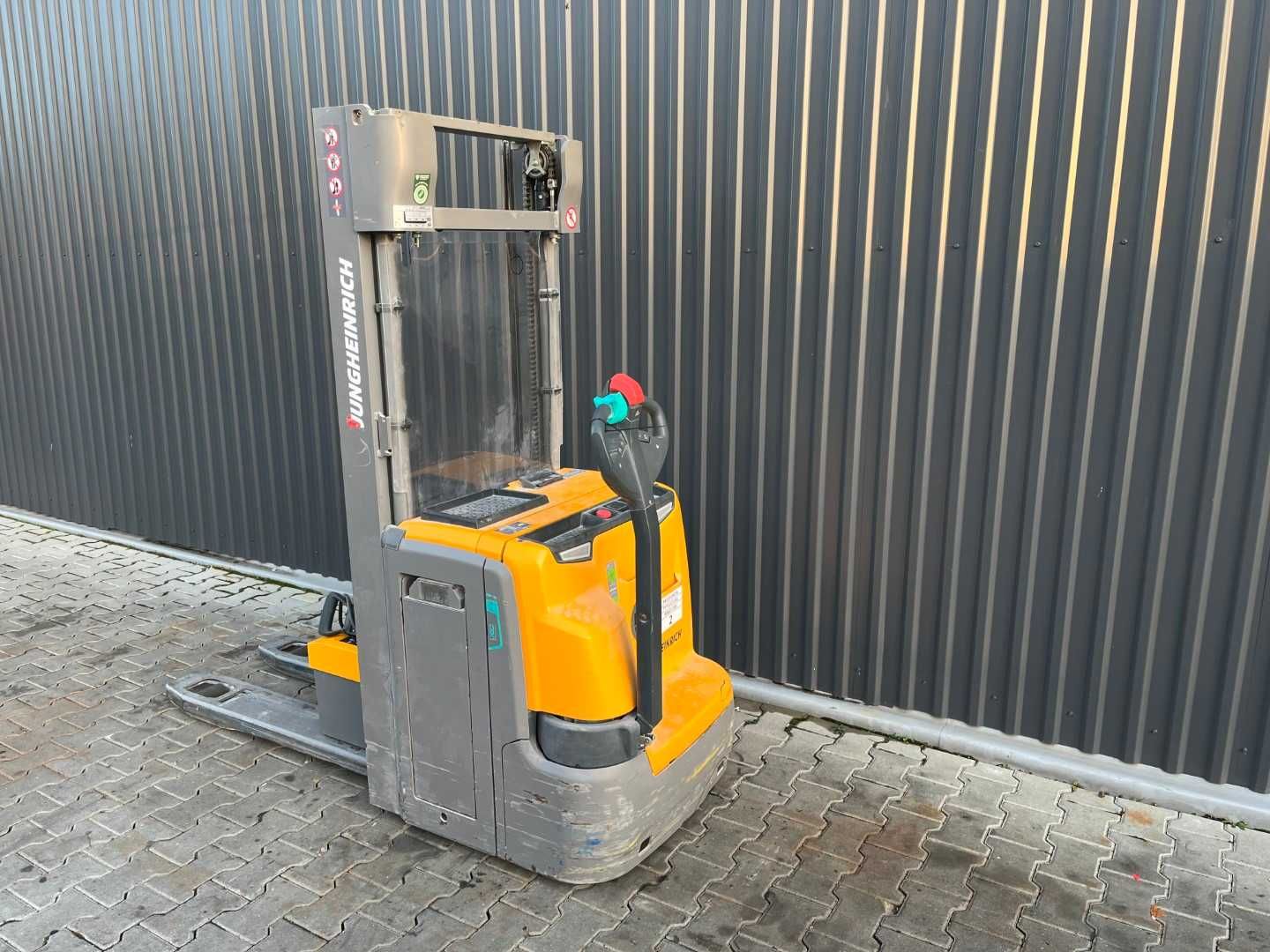 Jungheinrich EJC216z 2021 rok tylko 560h 2,8m paleciak z masztem