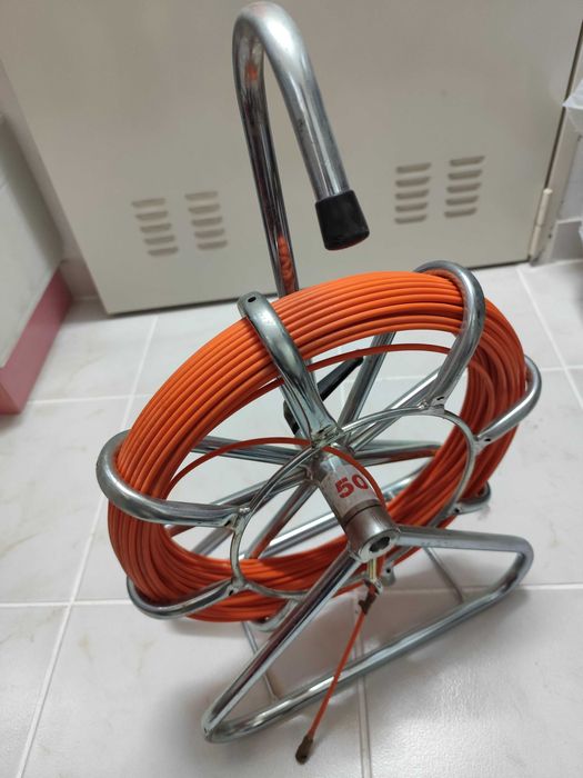 Guia de Fibra de Vidro Passa Cabos de 50 metros com Carrinho