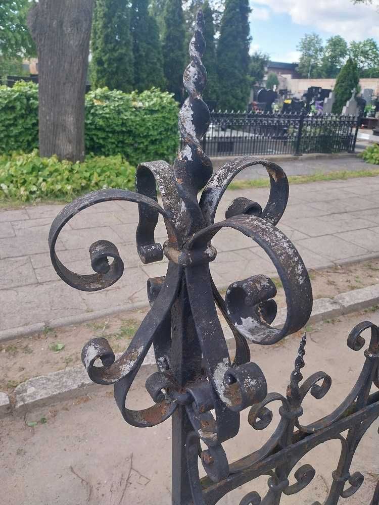 Ogrodzenie nagrobka kute stalowe cmentarz