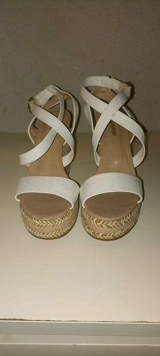 Calçado usado em muito bom estado