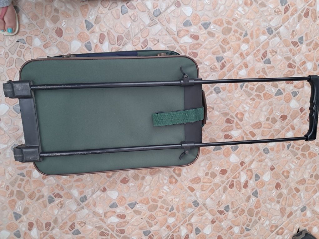 Mala de viagem  bom estado