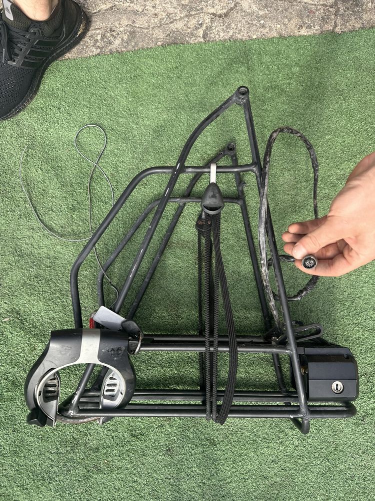 Bagażnik shimano steps 36V plus kluczyk i blokada