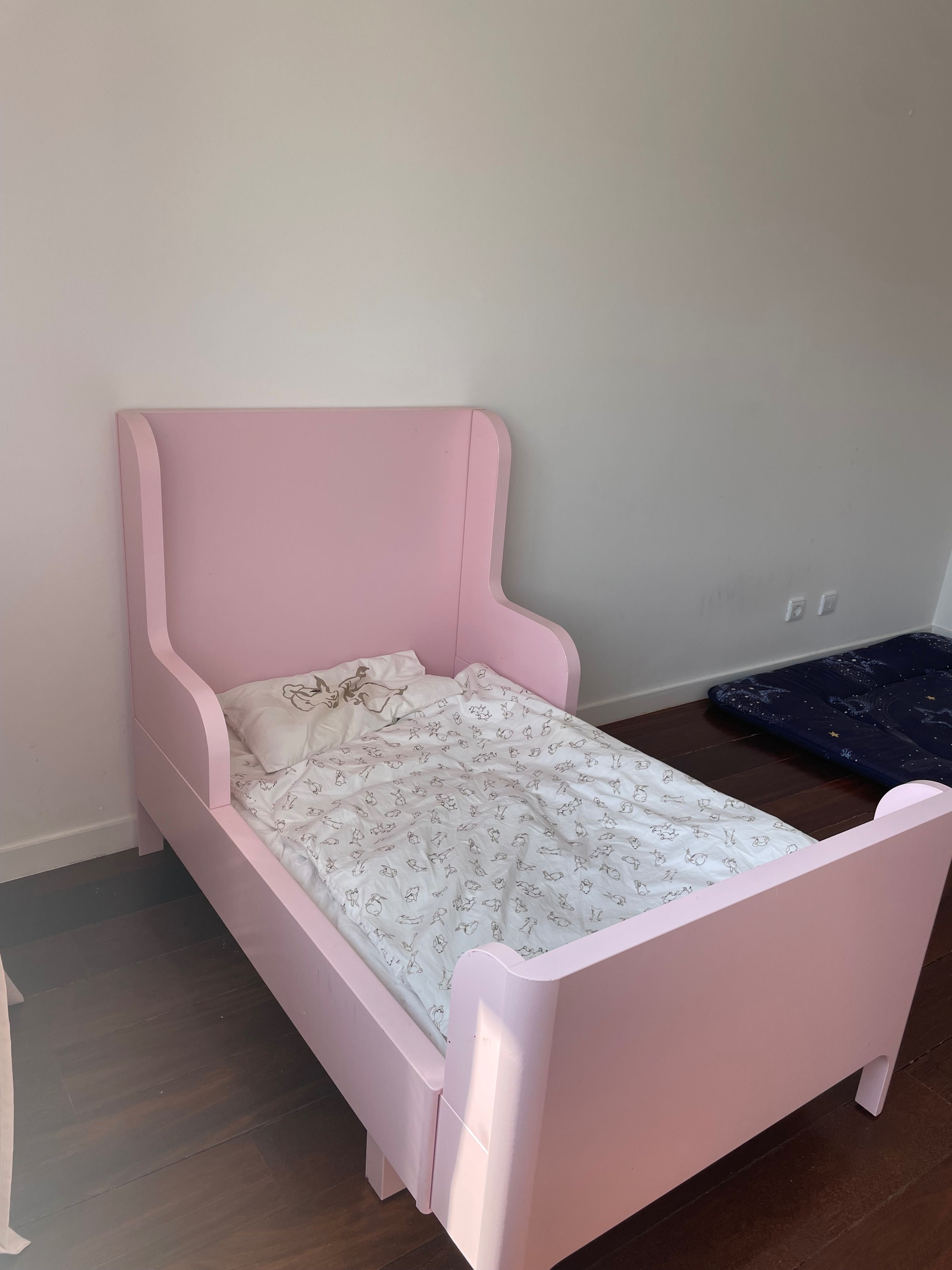 A Cama IKEA extensível