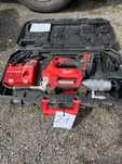 Syndyk sprzeda: Smarownica Milwaukee M18GG