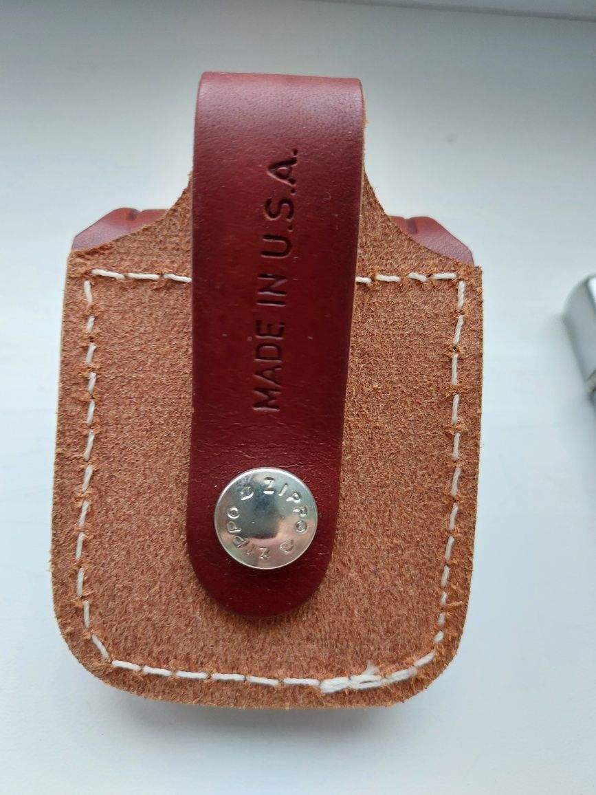 Набір zippo. Чохол, запальничка, кремній,керосин.
