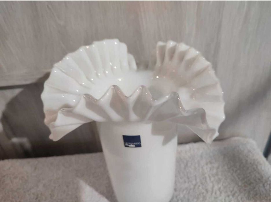 Wazon,Leonardo Glass,mleczny,vintage lat 80