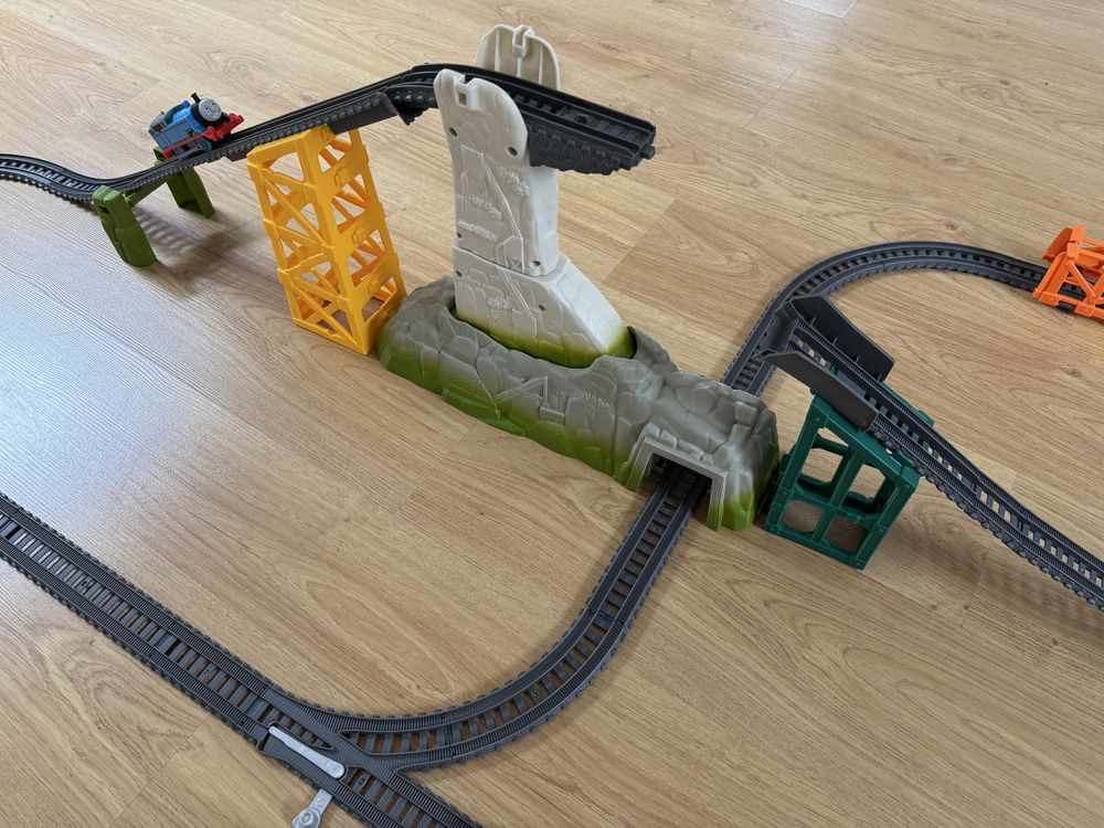 Thomas & Friends Avalanche Escape Trackmaster