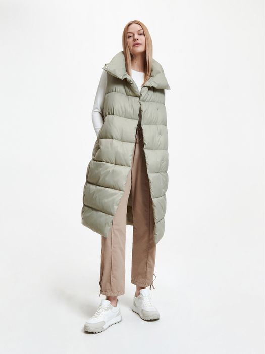 Pikowana kamizelka  marki Reserved