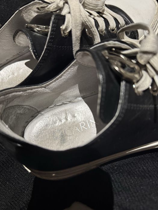 Biało czarne skórzane trampki sneakersy Carinii platforma