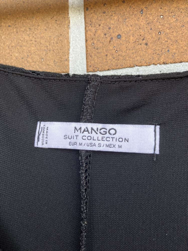 Macacão preto da Mango em óptimo estado