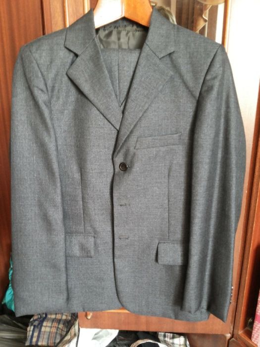 Срочно.Костюм  на мальчика