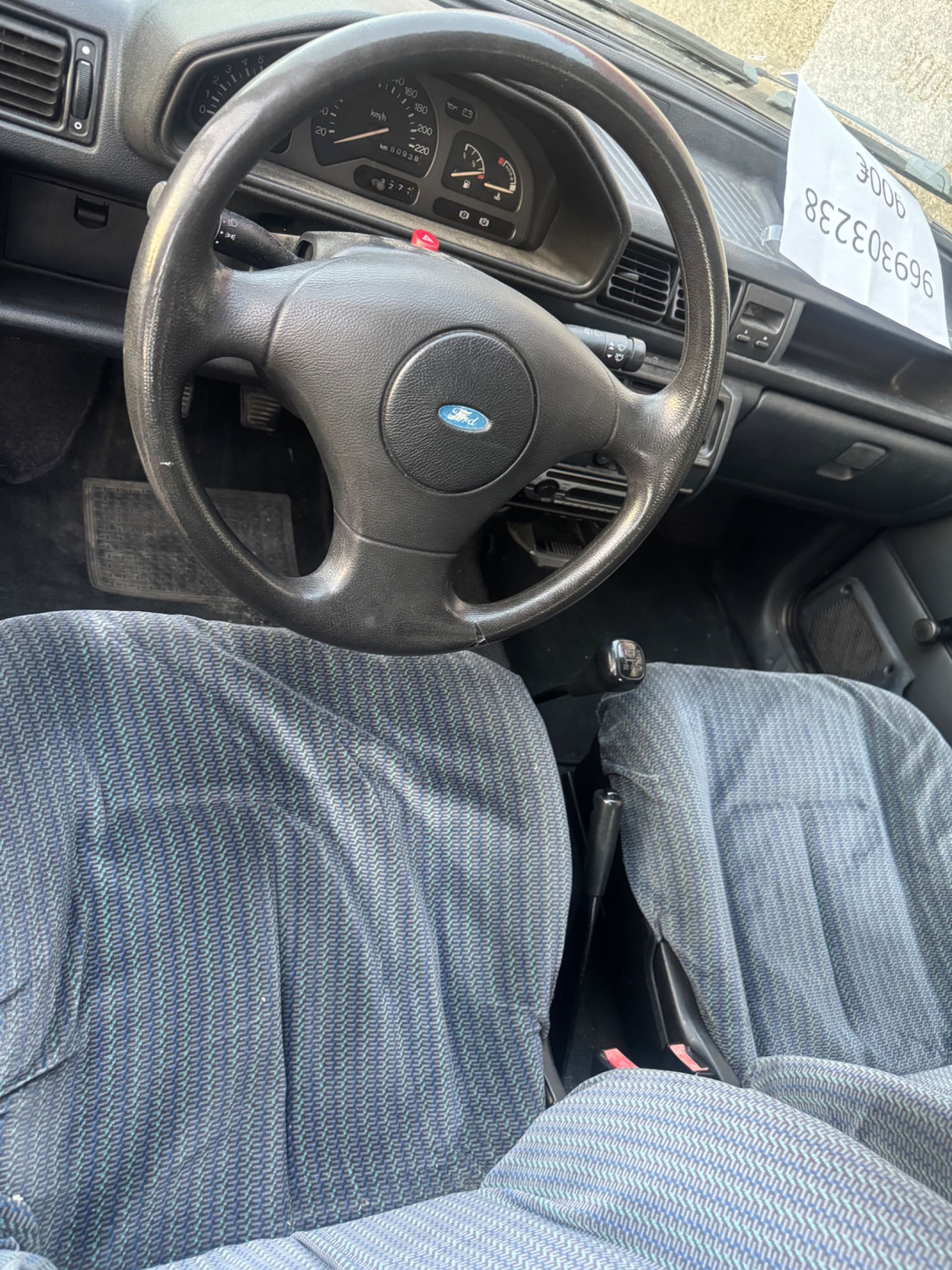 Carro em ótimo estado, anda muito bem.