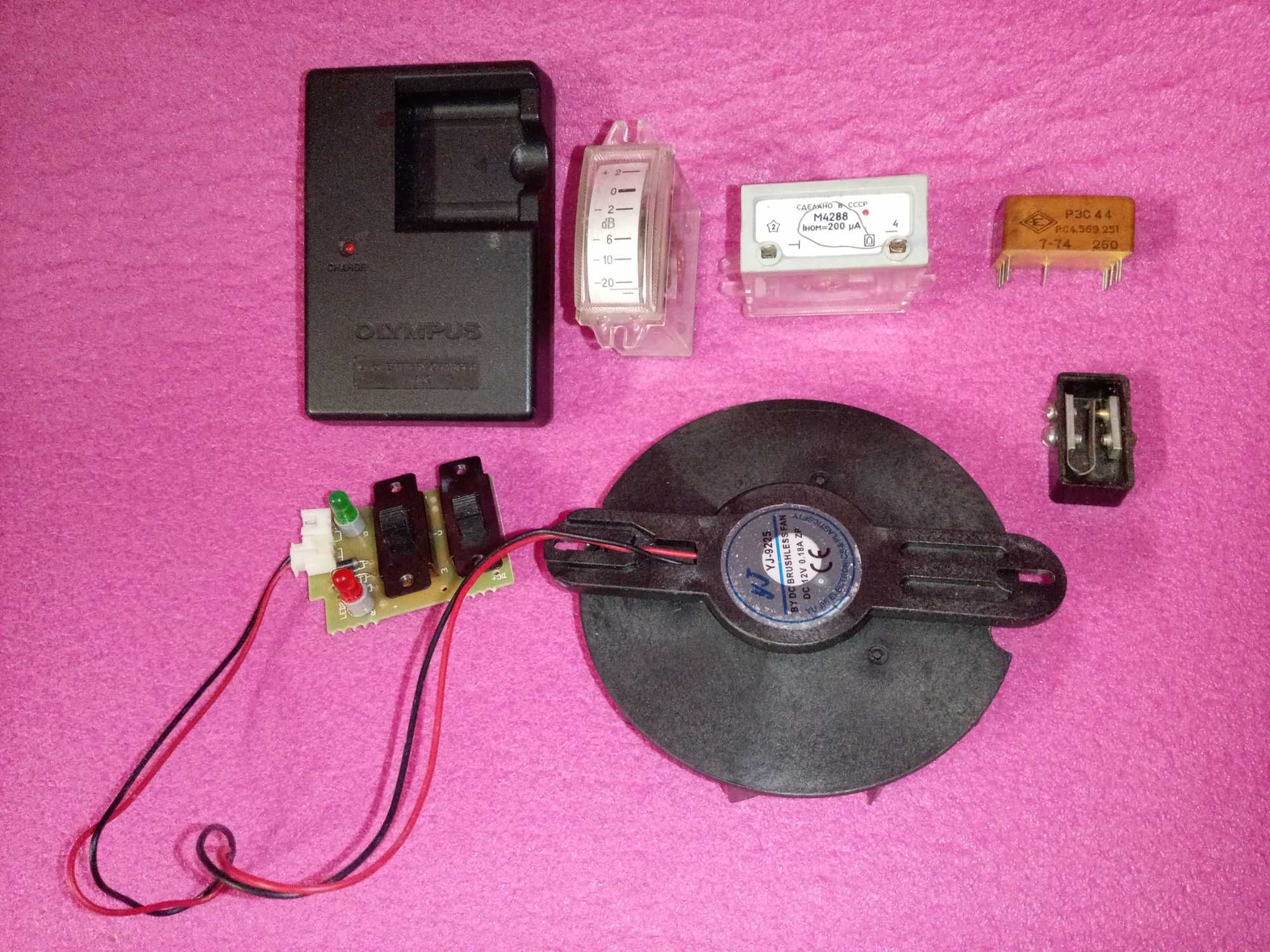 радиодетали:реле,вентилятор,блочек Olympus