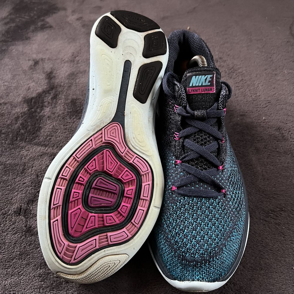 Жіночі кросівки Nike Flycnit lunar 3. P. 39. Ідеал!!!