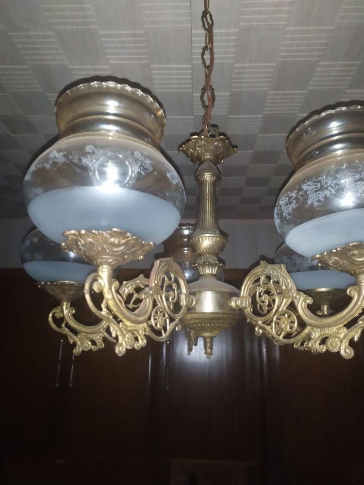 Продам хрустальные люстры